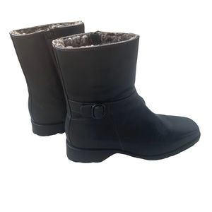 Cole Haan Country Square Toe Sherpa Lined Waterproof Boot 7B D12119 Vibram